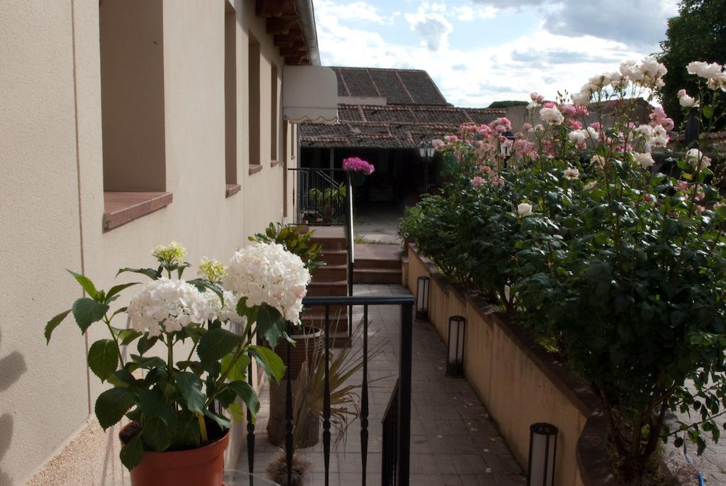 Villa Don Juan II เซโกเวีย ภายนอก รูปภาพ